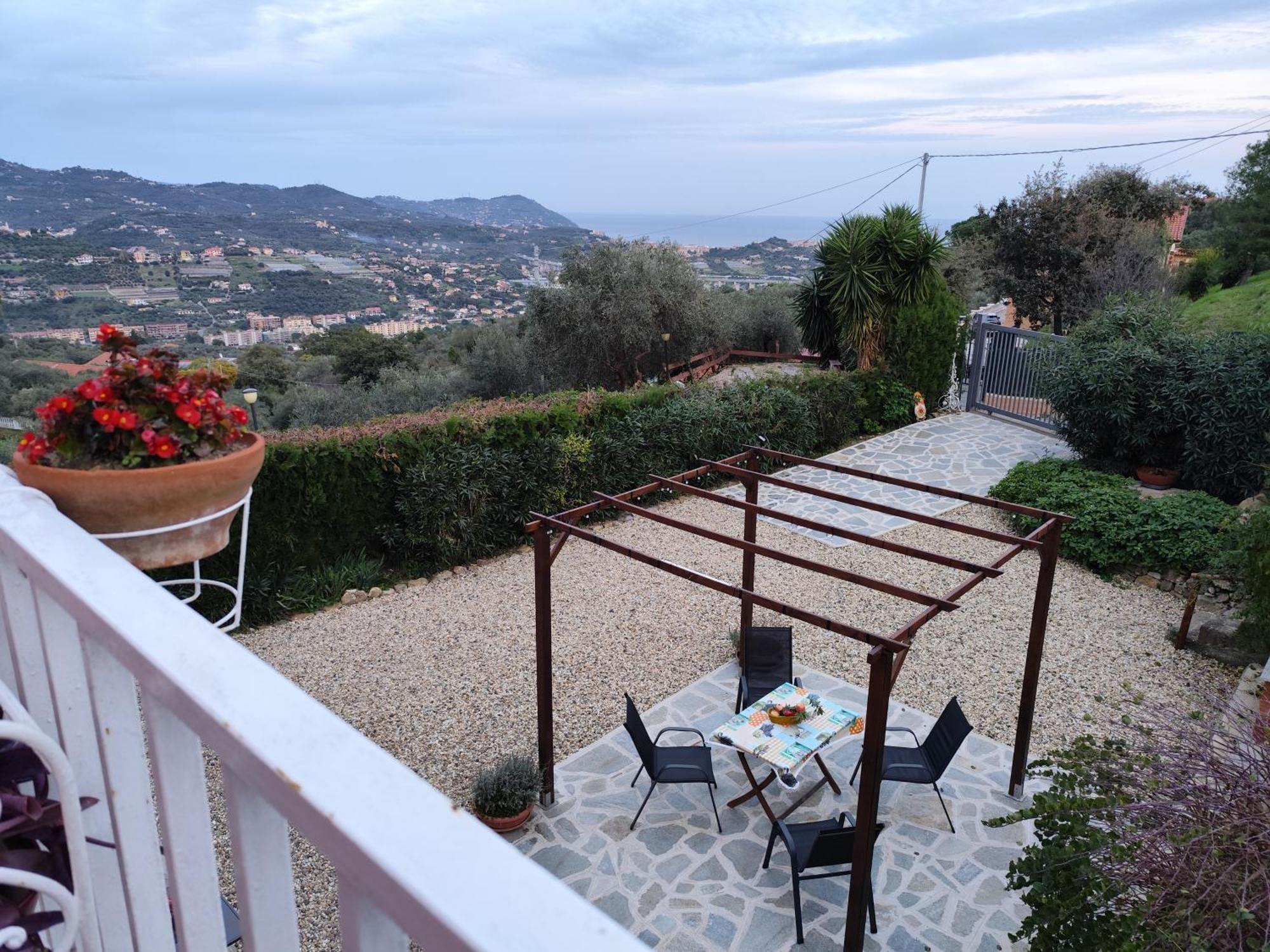 La Casa Di Giada, Appartamento In Villetta Con Aria Condizionata, Wi-Fi E Parcheggio Gratuito Poggi Esterno foto